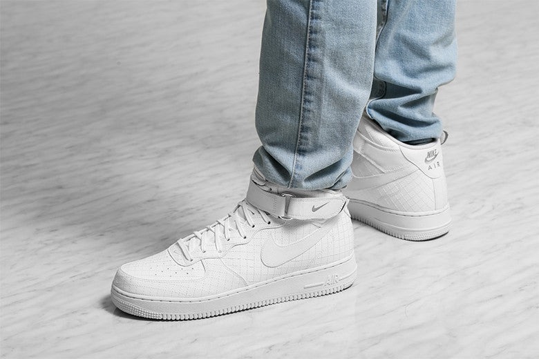 nike air force 1 mid lv8 white