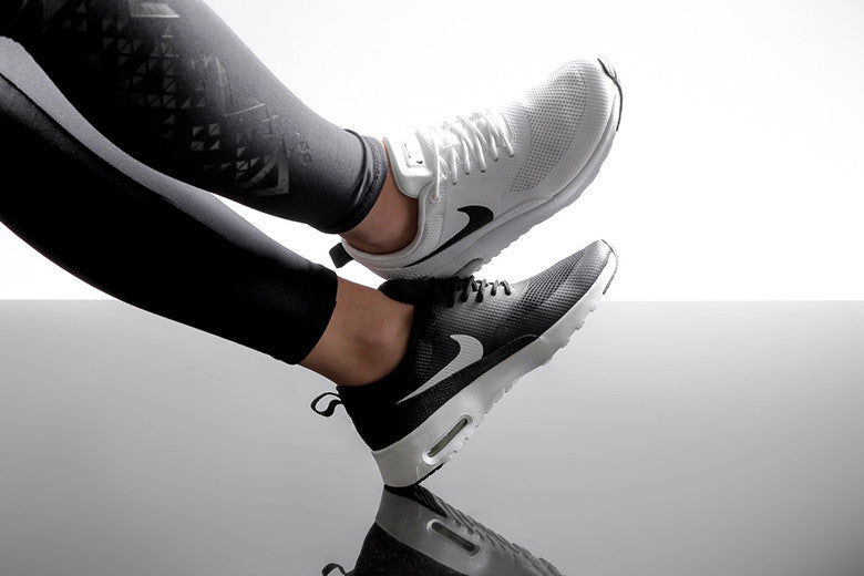 nike air max thea black white womens
