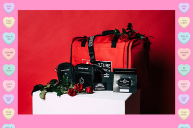 Get Boo'd Up For This Valentine's Day Pack 💘