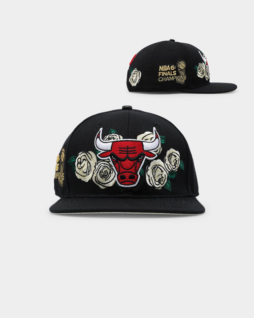 Pro Standard Chicago Bulls Roses Snapback Black