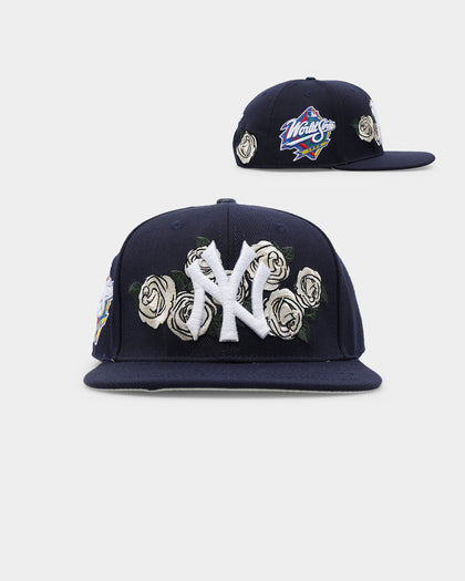 Pro Standard New York Yankees Roses Snapback Navy