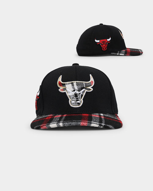 Pro Standard Chicago Bulls Prop Prep Plaid Snapback Black