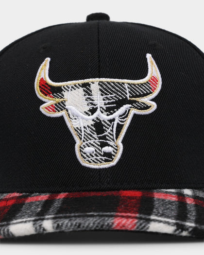 Pro Standard Chicago Bulls Prop Prep Plaid Snapback Black