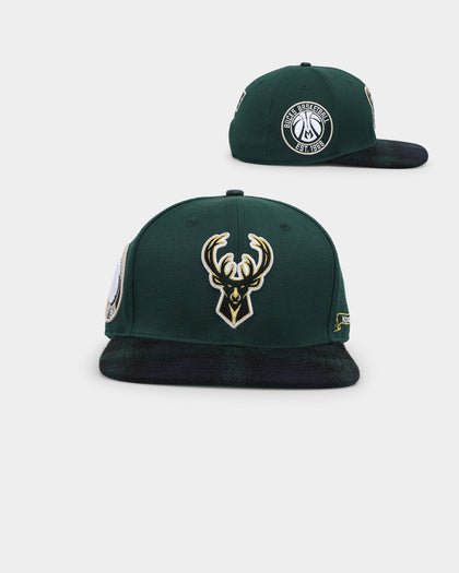 Pro Standard Milwaukee Bucks Pro Prep Plaid Brim Snapback Forest Green