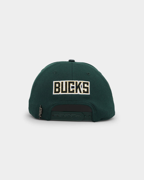 Pro Standard Milwaukee Bucks Pro Prep Plaid Brim Snapback Forest Green