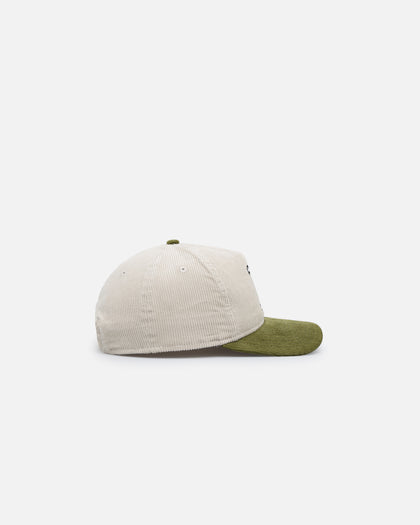 New Era Boston Red Sox 'Dusty Olive Corduroy' Golfer Pre-Curved Snapback Green Med