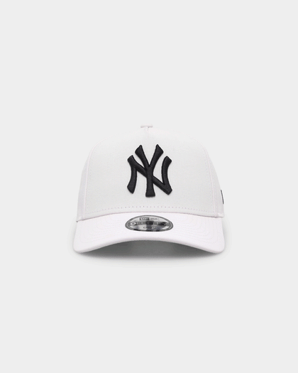 New Era Kids' New York Yankees 'UV Activated' 9FORTY A-Frame Snapback UV Active White