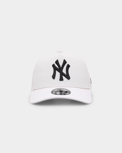 New Era Kids' New York Yankees 'UV Activated' 9FORTY A-Frame Snapback UV Active White