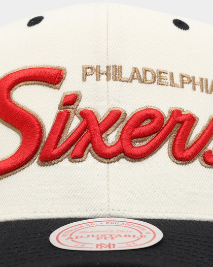 Mitchell & Ness Philadelphia 76s Team Script OG Snapback Vintage Cream