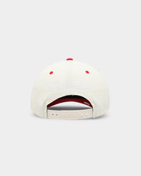 Mitchell & Ness Chicago Bulls Team Script OG Snapback Vintage Cream
