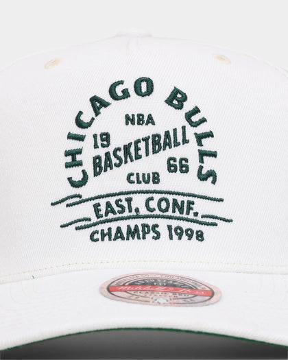 Mitchell & Ness Chicago Bulls State Of Mind Snapback Vintage White