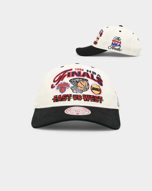 Mitchell & Ness New York Knicks 'Versus' Houston Rockets Deadstock Snapback Off White/Black