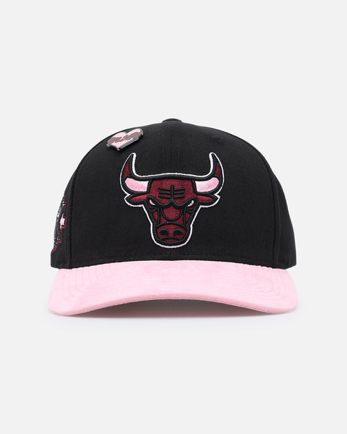 Mitchell & Ness Chicago Bulls 'Love & Devotion' Snapback Black/Pink