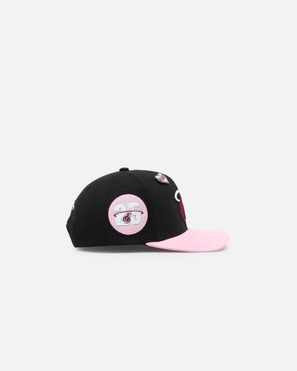 Mitchell & Ness Miami Heat 'Love & Devotion' Snapback Black/Pink