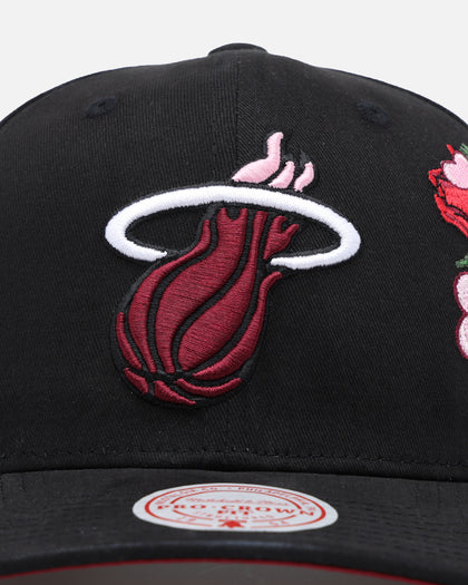 Mitchell & Ness Miami Heat 'Love & Devotion' Pro Crown Snapback Black