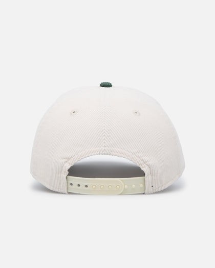 New Era Atlanta Braves 'Heritage Golf' Pre-Curved Golfer Snapback Chrome White