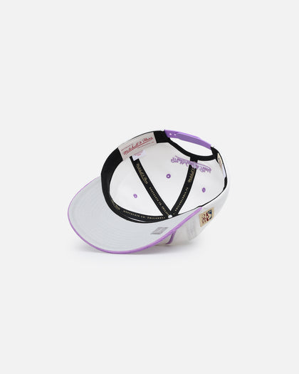 Mitchell & Ness Los Angeles Lakers Pastel Corduroy Snapback White Cream/Purple
