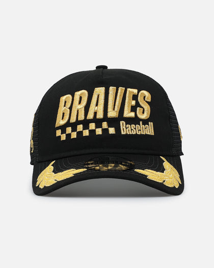 New Era Atlanta Braves 'Podium Pack' Pre-Curved Golfer Trucker Snapback Black/Metallic Gold
