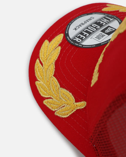 New Era Chicago Bulls 'Podium Pack' Pre-Curved Golfer Trucker Snapback Scarlett/Metallic Gold