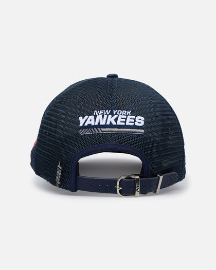 Pro Standard New York Yankees Fast Lane Trucker Strapback Midnight Navy