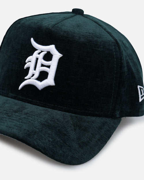 New Era Detroit Tigers 'Plush Chenille' 9FORTY A-Frame Snapback Dark Green