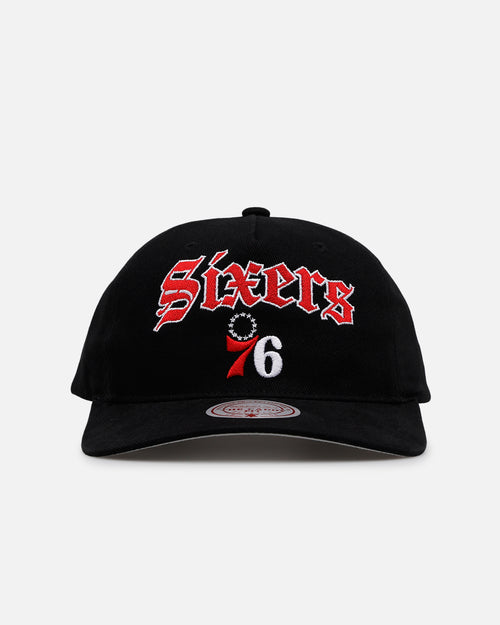 Mitchell & Ness Philadelphia 76ers 'Old English' Caddy Fit Snapback Black