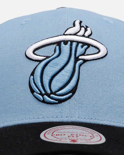 Mitchell & Ness Miami Heat 'Vapor Blue' 1998 Champion Pro Crown Snapback Blue