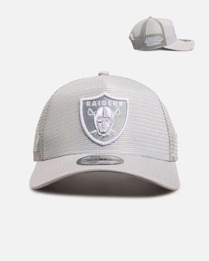 New Era Las Vegas Raiders 'Polychromatic Mesh' 9FORTY A-Frame Snapback Grey/White