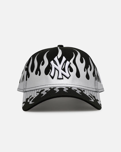 New Era New York Yankees 'Metallic Flames' 9FORTY A-Frame Snapback Black/Silver