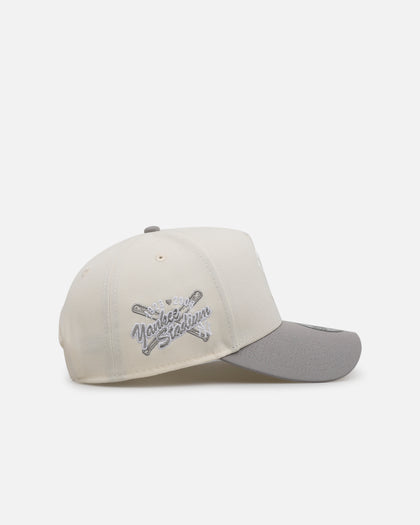 New Era New York Yankees 'Too Clean' 9FORTY A-Frame Snapback Chrome