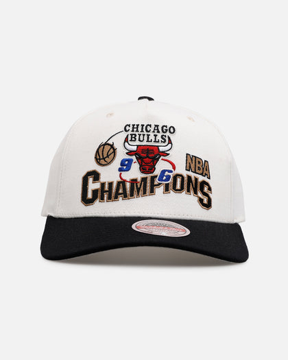 Mitchell & Ness Chicago Bulls 'NBA Elite Finals' MVP Snapback Cream/Black
