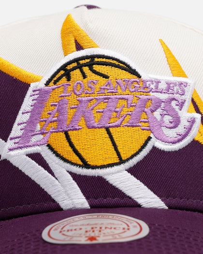 Mitchell & Ness Los Angeles Lakers 'Shark Tooth' Pro Pinch Snapback Cream/Purple