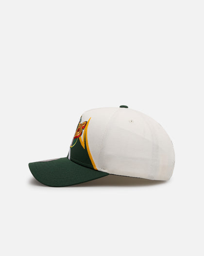 Mitchell & Ness Seattle SuperSonics 'Shark Tooth' Pro Pinch Snapback Cream/Green