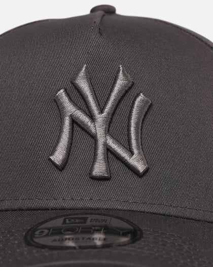 New Era New York Yankees 'Tonal Graphite' 9FORTY A-Frame Snapback Graphite