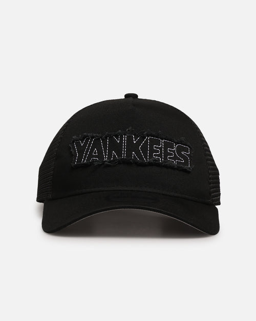 New Era New York Yankees 'Distressed' 9FORTY A-Frame Trucker Snapback Black/White