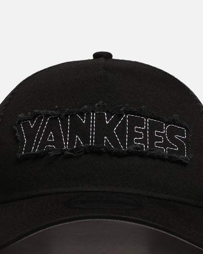 New Era New York Yankees 'Distressed' 9FORTY A-Frame Trucker Snapback Black/White