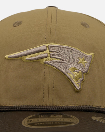 New Era New England Patriots 'Salute' 9SEVENTY Snapback Olive