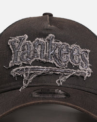 New Era New York Yankees 'Washed Fray' 9FORTY A-Frame Trucker Snapback Washed Grey