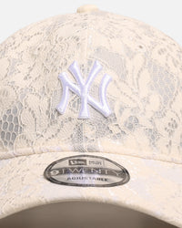 New Era New York Yankees 'Ivory Lace' 9TWENTY Strapback Ivory