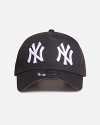 New Era New York Yankees 'Double Logo' 9FORTY A-Frame Snapback Official Team Colour