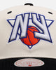 Mitchell & Ness New York Knicks 'Worldwide' Deadstock Snapback Egret
