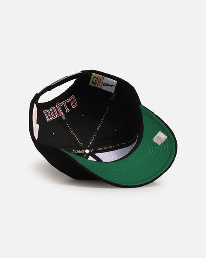 Mitchell & Ness Chicago Bulls 'Retro' Deadstock Corduroy Snapback Black