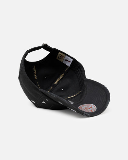 Mitchell & Ness Chicago Bulls 'Gothic Arch' Dad Fit Strapback Washed Black