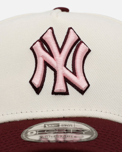 New Era New York Yankees 'Lover's Club 2.0' 9FORTY A-Frame Snapback Chrome