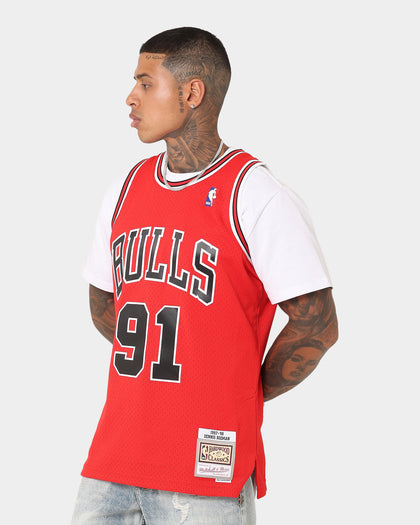 Mitchell & Ness Chicago Bulls Dennis Rodman '97-'98 #91 Swingman Jersey Red