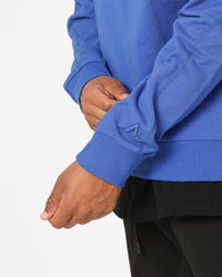 Pyra Classic Curved Crewneck Blue