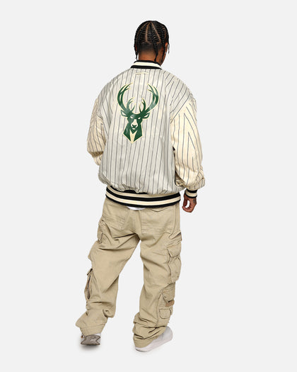 New Era X Alpha Industries Milwaukee Bucks L-2B Bomber Jacket Black