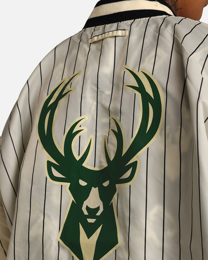 New Era X Alpha Industries Milwaukee Bucks L-2B Bomber Jacket Black