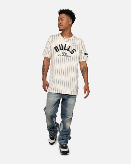 New Era X Alpha Industries Chicago Bulls Striped T-Shirt White