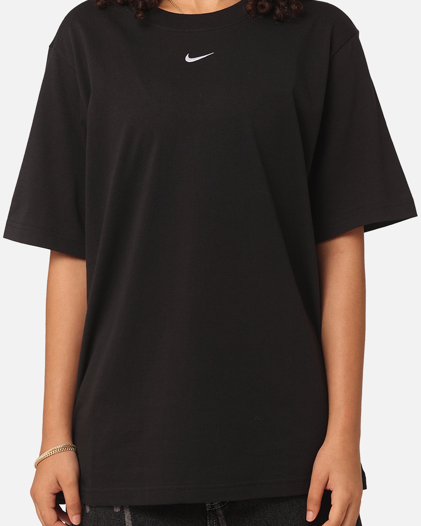 black and white womens nike shirt
